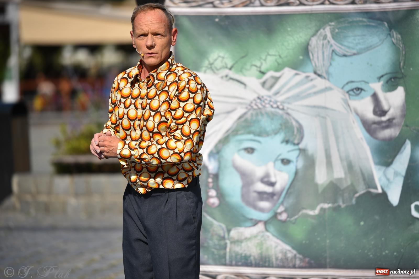 Zdjęcie w galerii na portalu naszraciborz.pl: Pozor, už nemôžem - spektakl na raciborskim Rynku [FOTO i WIDEO] wiadomości z regionu