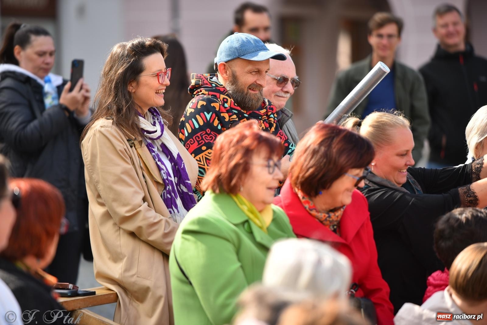 Zdjęcie w galerii na portalu naszraciborz.pl: Pozor, už nemôžem - spektakl na raciborskim Rynku [FOTO i WIDEO] wiadomości z regionu