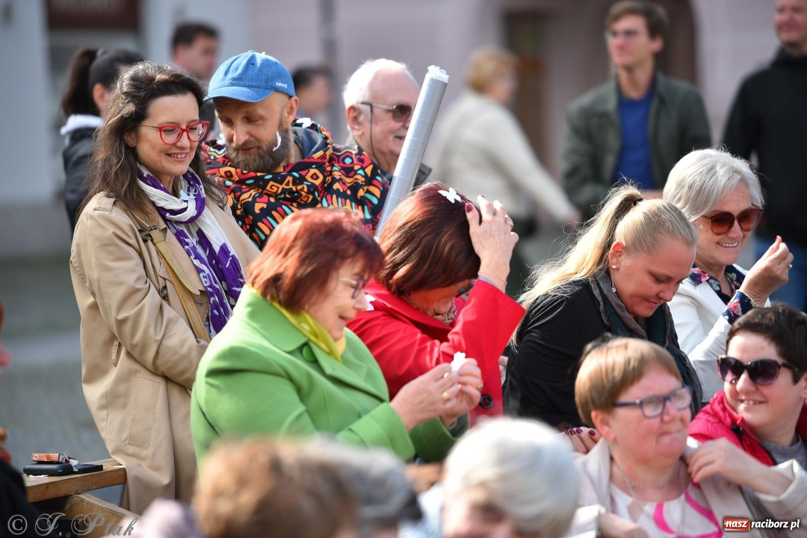 Zdjęcie w galerii na portalu naszraciborz.pl: Pozor, už nemôžem - spektakl na raciborskim Rynku [FOTO i WIDEO] wiadomości z regionu