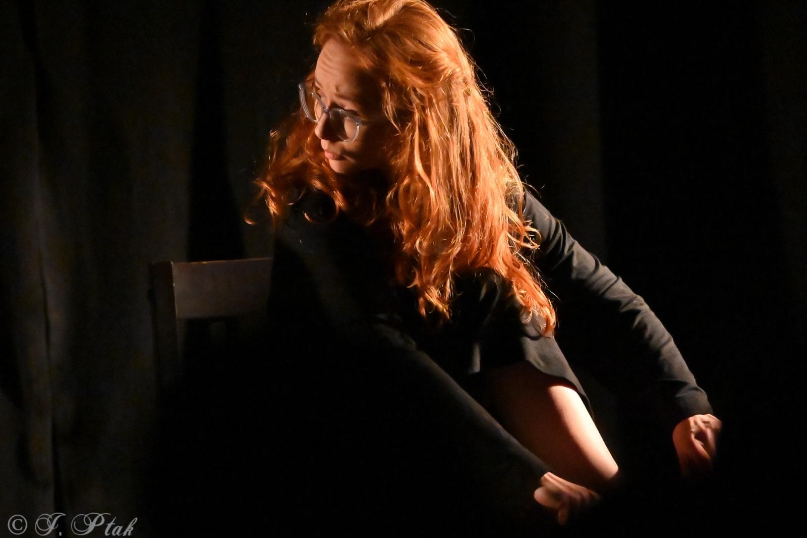 Zdjęcie w galerii na portalu naszraciborz.pl: Kolektyw Artystyczny z Raciborza na deskach Strzechy [FOTO] wiadomości z regionu