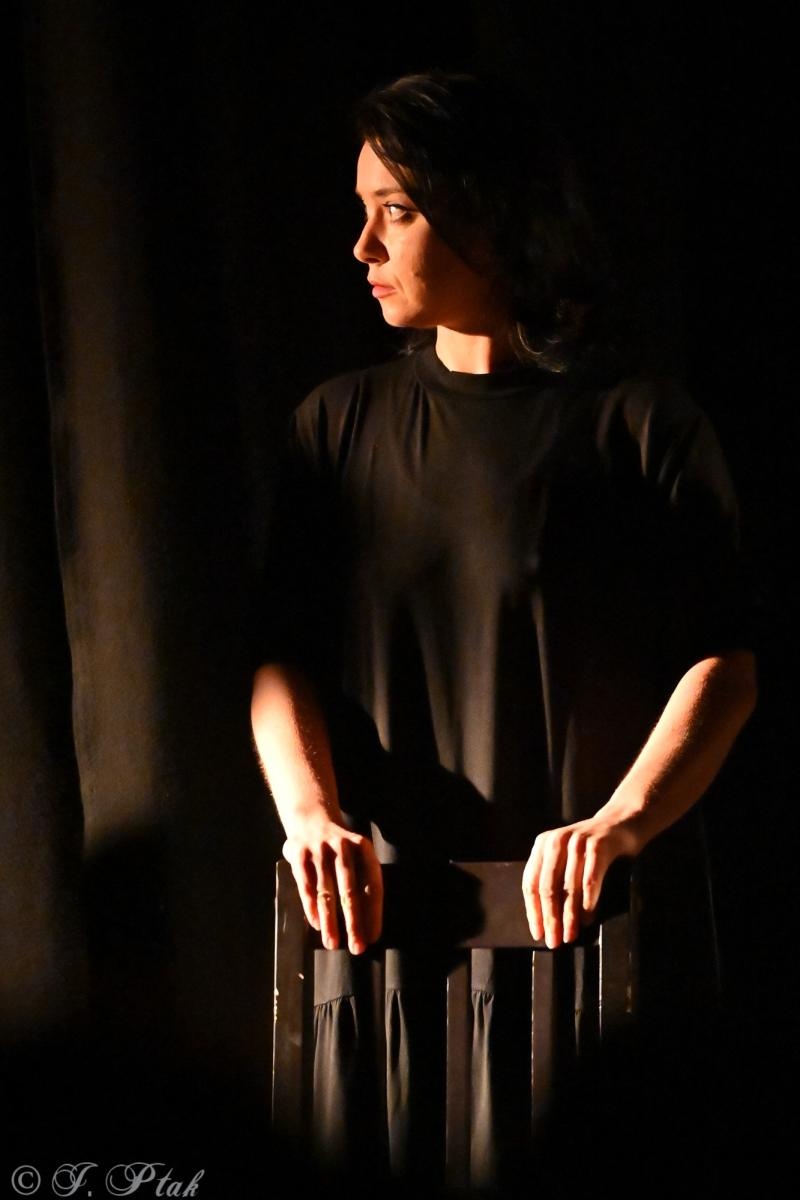 Zdjęcie w galerii na portalu naszraciborz.pl: Kolektyw Artystyczny z Raciborza na deskach Strzechy [FOTO] wiadomości z regionu