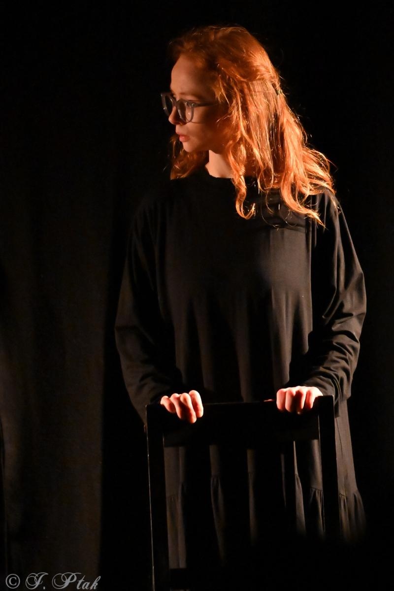 Zdjęcie w galerii na portalu naszraciborz.pl: Kolektyw Artystyczny z Raciborza na deskach Strzechy [FOTO] wiadomości z regionu