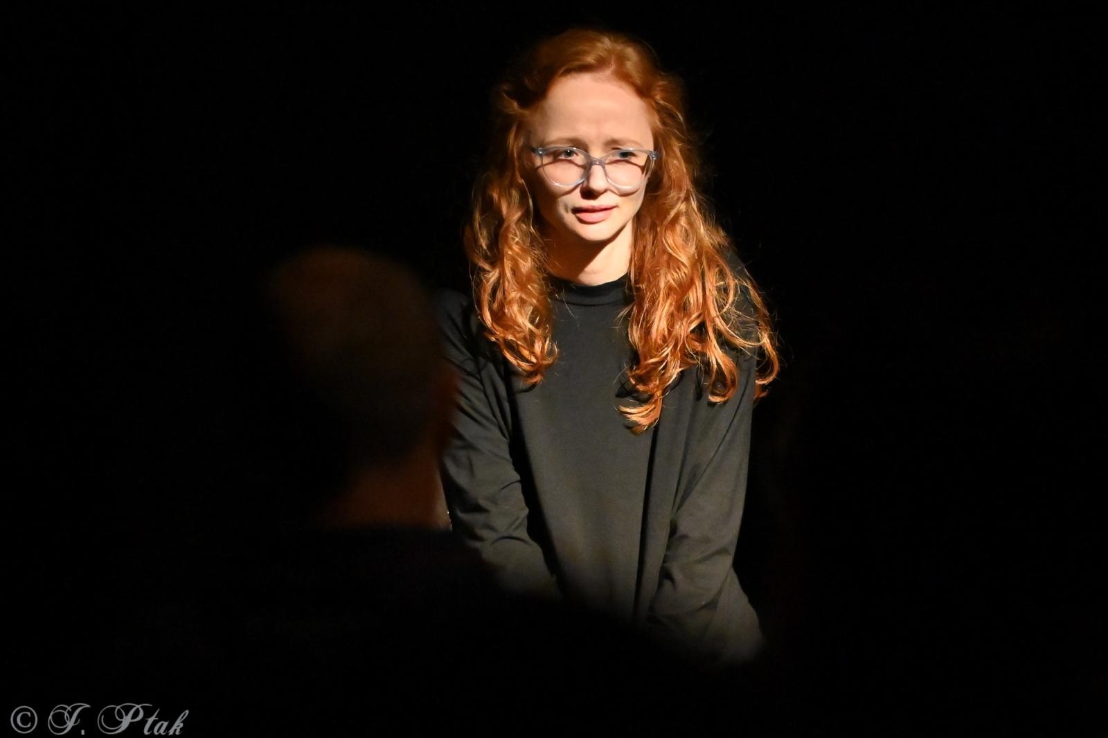 Zdjęcie w galerii na portalu naszraciborz.pl: Kolektyw Artystyczny z Raciborza na deskach Strzechy [FOTO] wiadomości z regionu