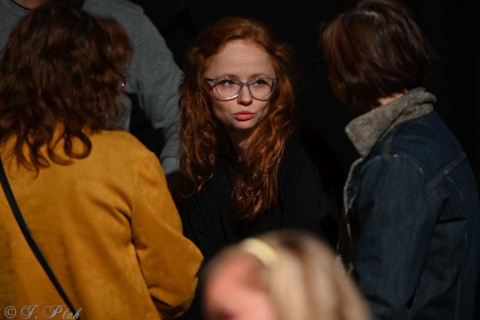 Zdjęcie w galerii na portalu naszraciborz.pl: Kolektyw Artystyczny z Raciborza na deskach Strzechy [FOTO] wiadomości z regionu