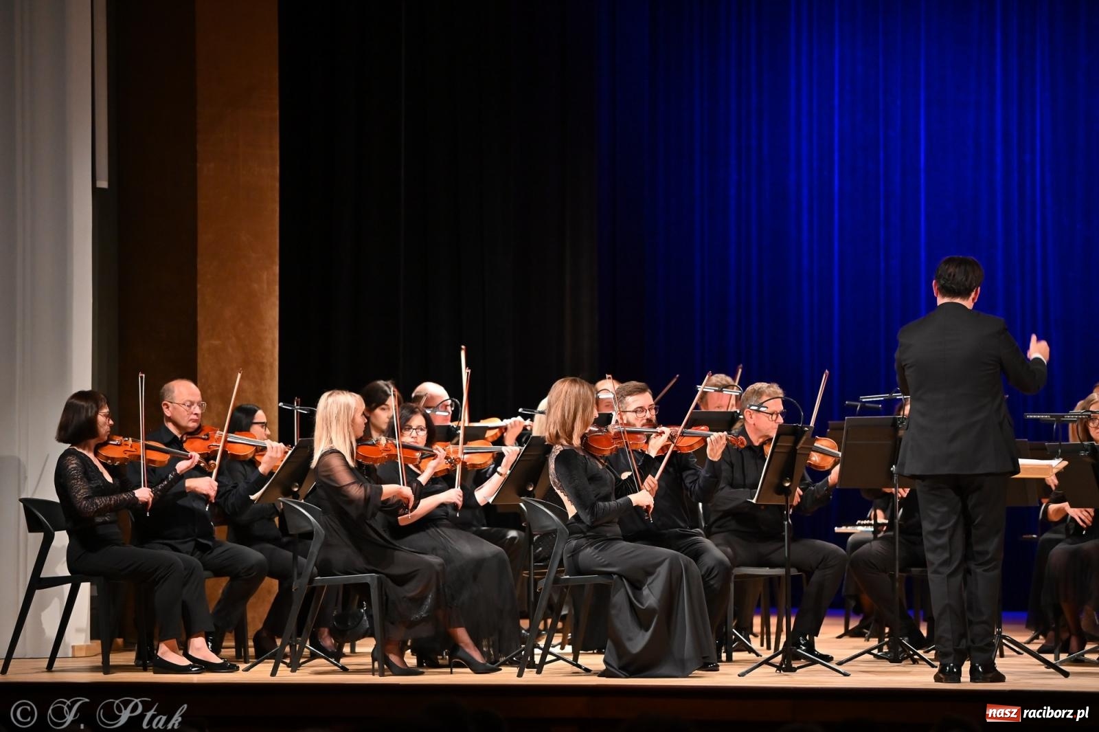Zdjęcie w galerii na portalu naszraciborz.pl: Finał 20. Międzynarodowego Festiwalu im. Gorczyckiego w Raciborzu wiadomości z regionu