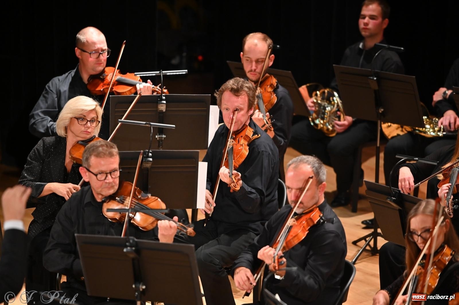 Zdjęcie w galerii na portalu naszraciborz.pl: Finał 20. Międzynarodowego Festiwalu im. Gorczyckiego w Raciborzu wiadomości z regionu