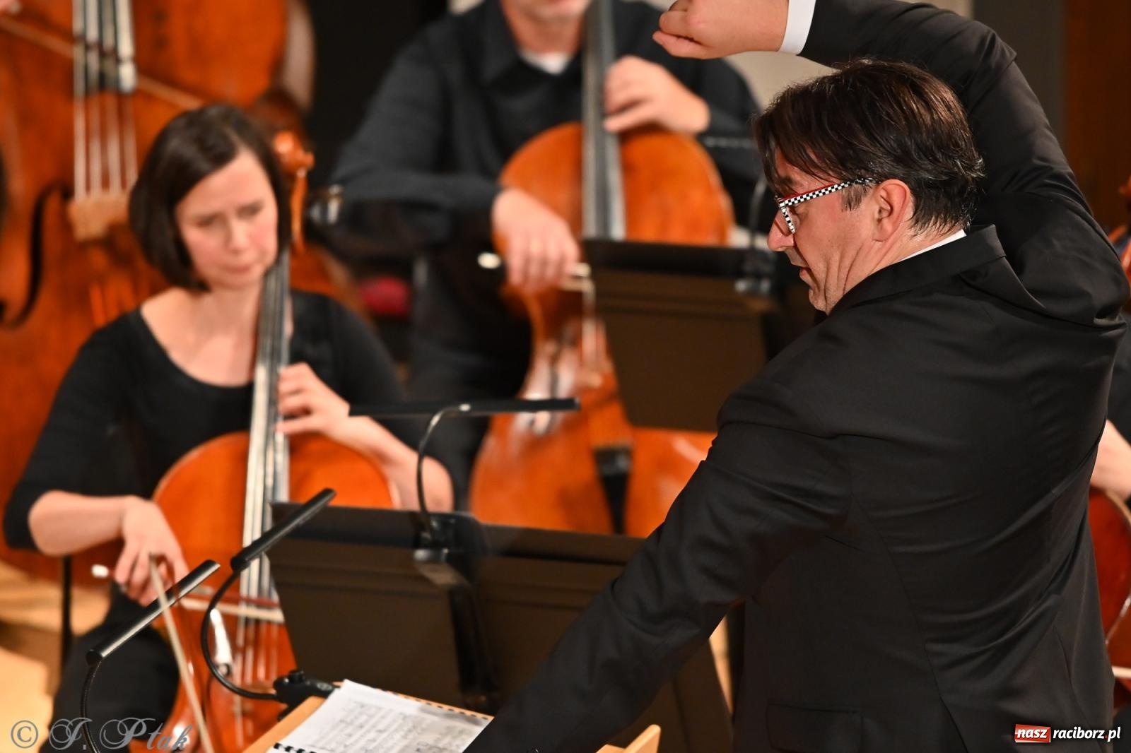 Zdjęcie w galerii na portalu naszraciborz.pl: Finał 20. Międzynarodowego Festiwalu im. Gorczyckiego w Raciborzu wiadomości z regionu