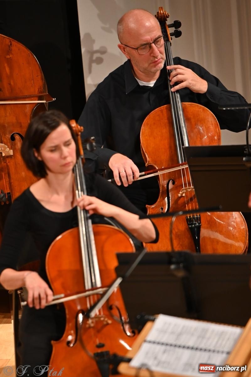 Zdjęcie w galerii na portalu naszraciborz.pl: Finał 20. Międzynarodowego Festiwalu im. Gorczyckiego w Raciborzu wiadomości z regionu