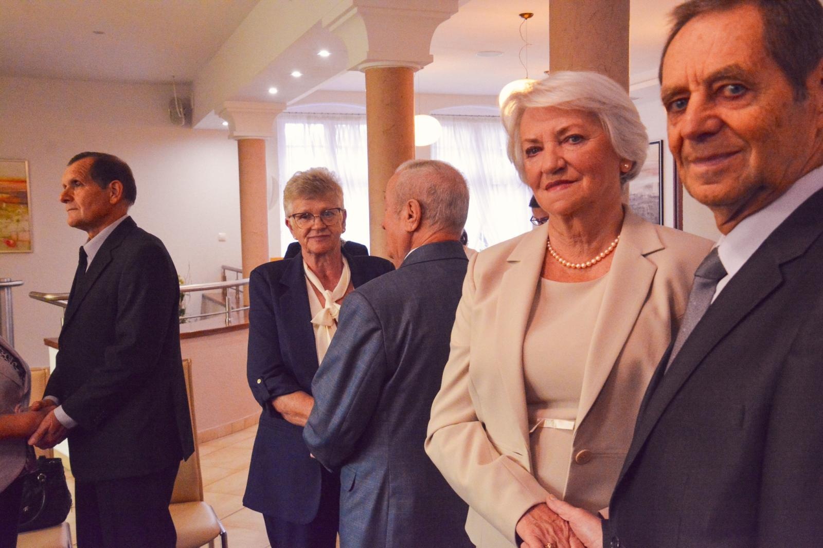 Zdjęcie w galerii na portalu naszraciborz.pl: Złote Gody w USC. Prezydent Raciborza wręczył medale za Długoletnie Pożycie Małżeńskie wiadomości z regionu