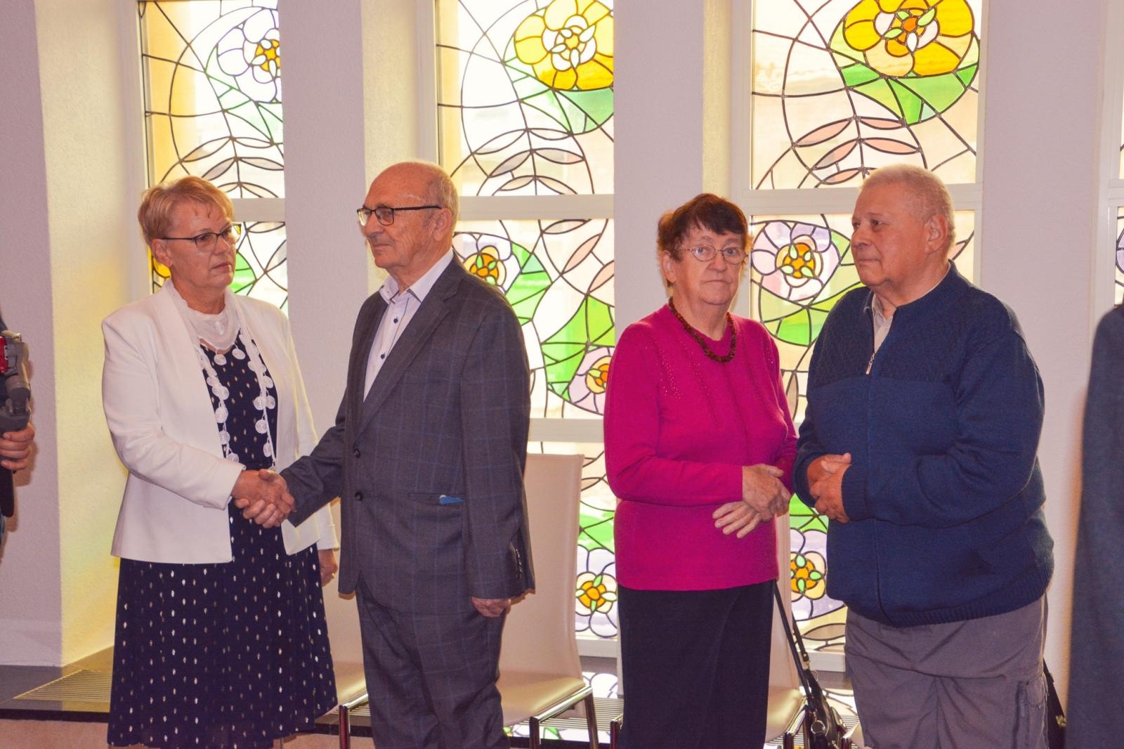 Zdjęcie w galerii na portalu naszraciborz.pl: Złote Gody w USC. Prezydent Raciborza wręczył medale za Długoletnie Pożycie Małżeńskie wiadomości z regionu