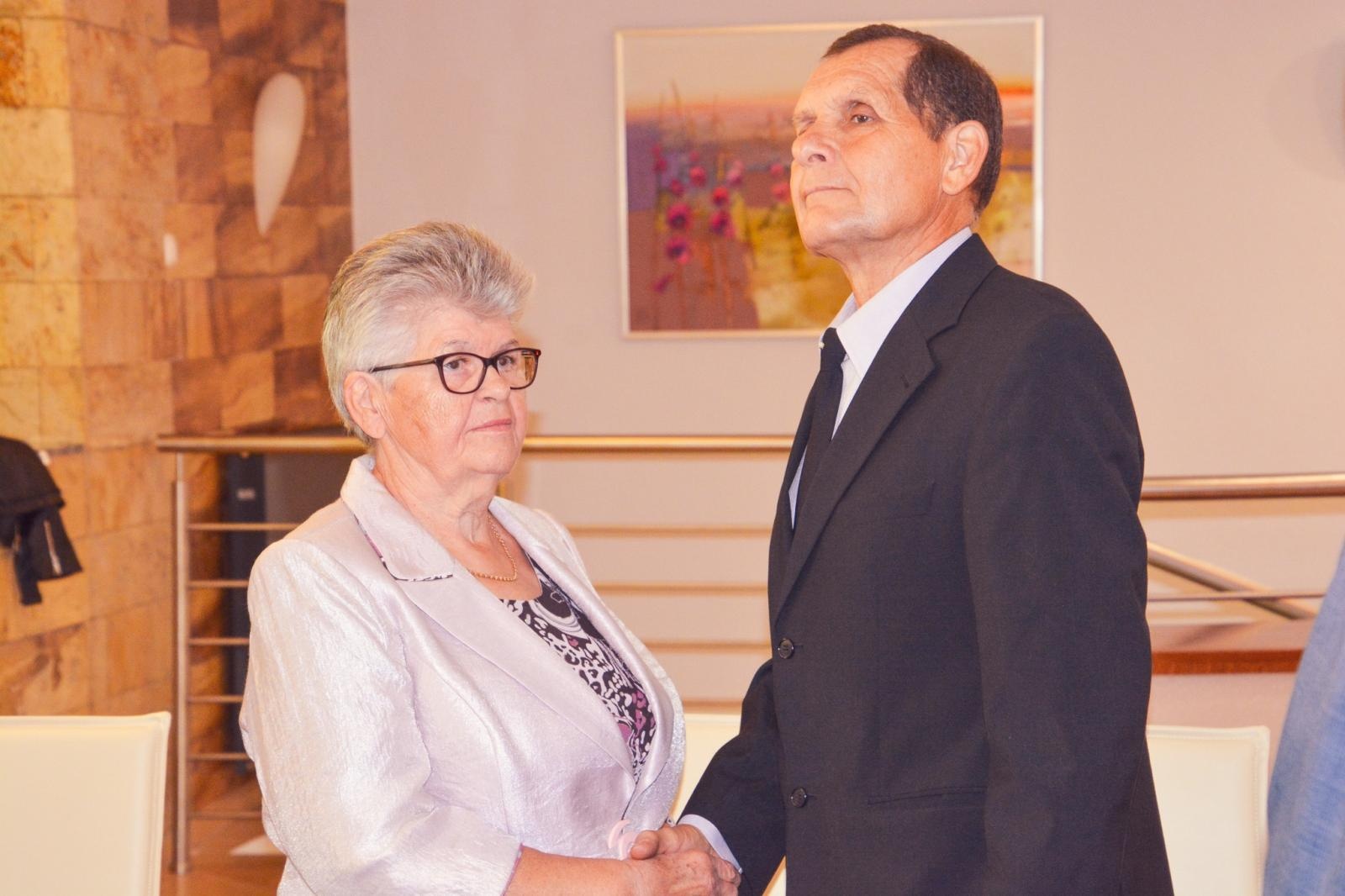 Zdjęcie w galerii na portalu naszraciborz.pl: Złote Gody w USC. Prezydent Raciborza wręczył medale za Długoletnie Pożycie Małżeńskie wiadomości z regionu