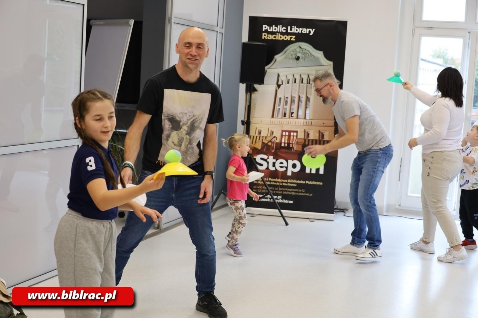 Zdjęcie w galerii na portalu naszraciborz.pl: Sportowa sobota w raciborskiej bibliotece wiadomości z regionu