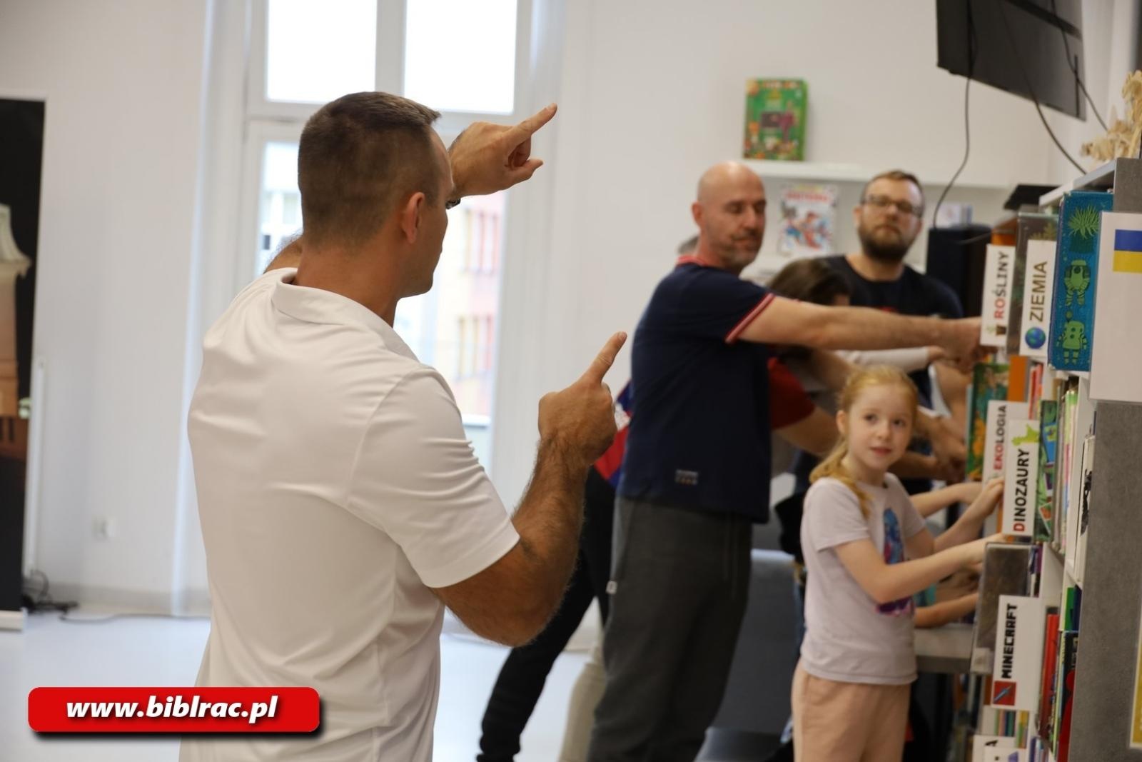 Zdjęcie w galerii na portalu naszraciborz.pl: Sportowa sobota w raciborskiej bibliotece wiadomości z regionu