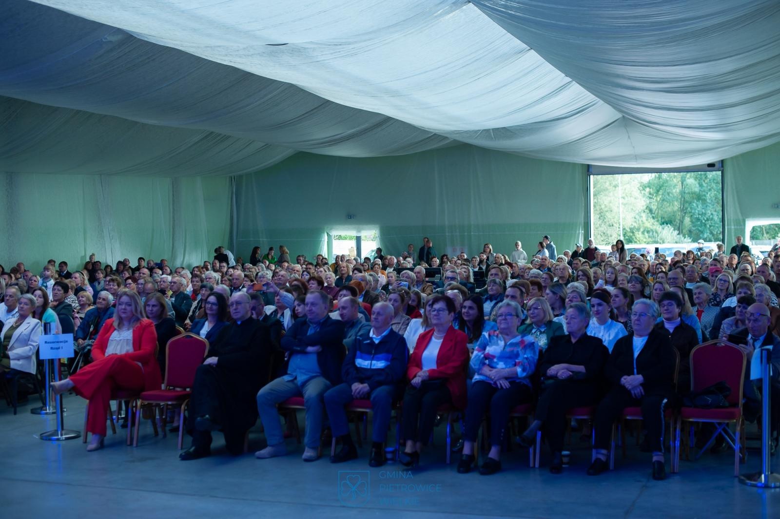 Zdjęcie w galerii na portalu naszraciborz.pl: Wesele śląskie w Pietrowicach Wielkich zachwyciło publiczność wiadomości z regionu