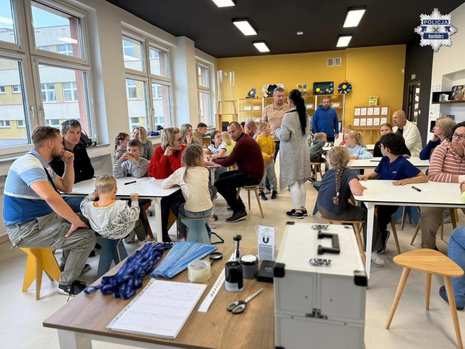 Zdjęcie w galerii na portalu naszraciborz.pl: Tajniki kryminalistyki w SOWIE wiadomości z regionu