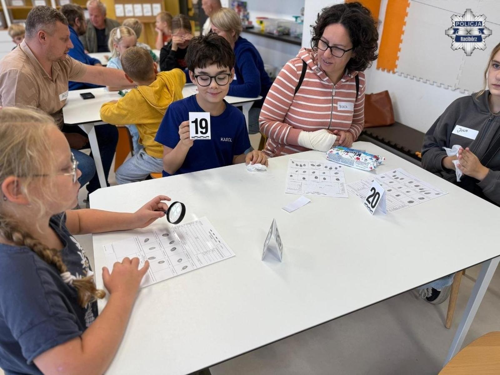 Zdjęcie w galerii na portalu naszraciborz.pl: Tajniki kryminalistyki w SOWIE wiadomości z regionu