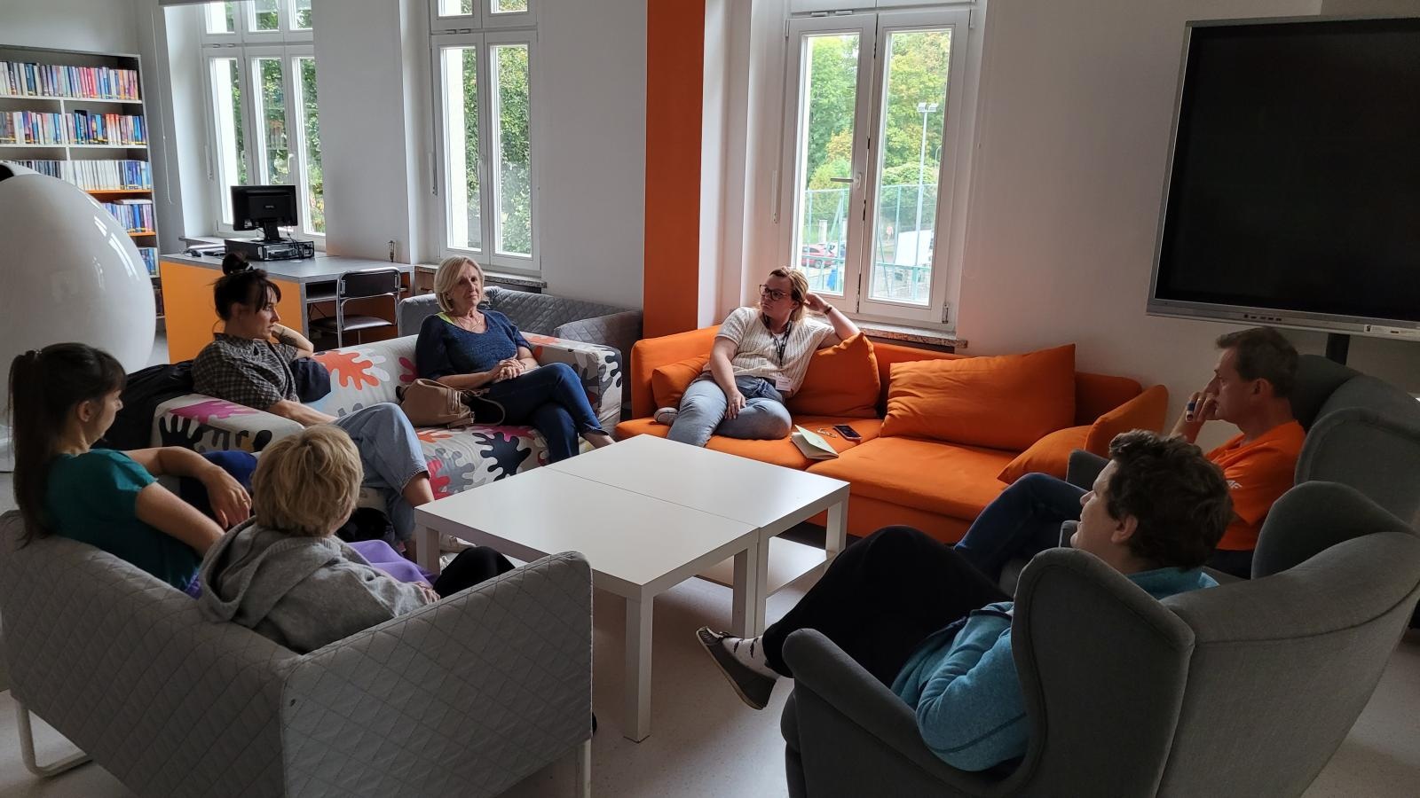 Zdjęcie w galerii na portalu naszraciborz.pl: Jesienią dołącz do bibliotecznych klubów wiadomości z regionu