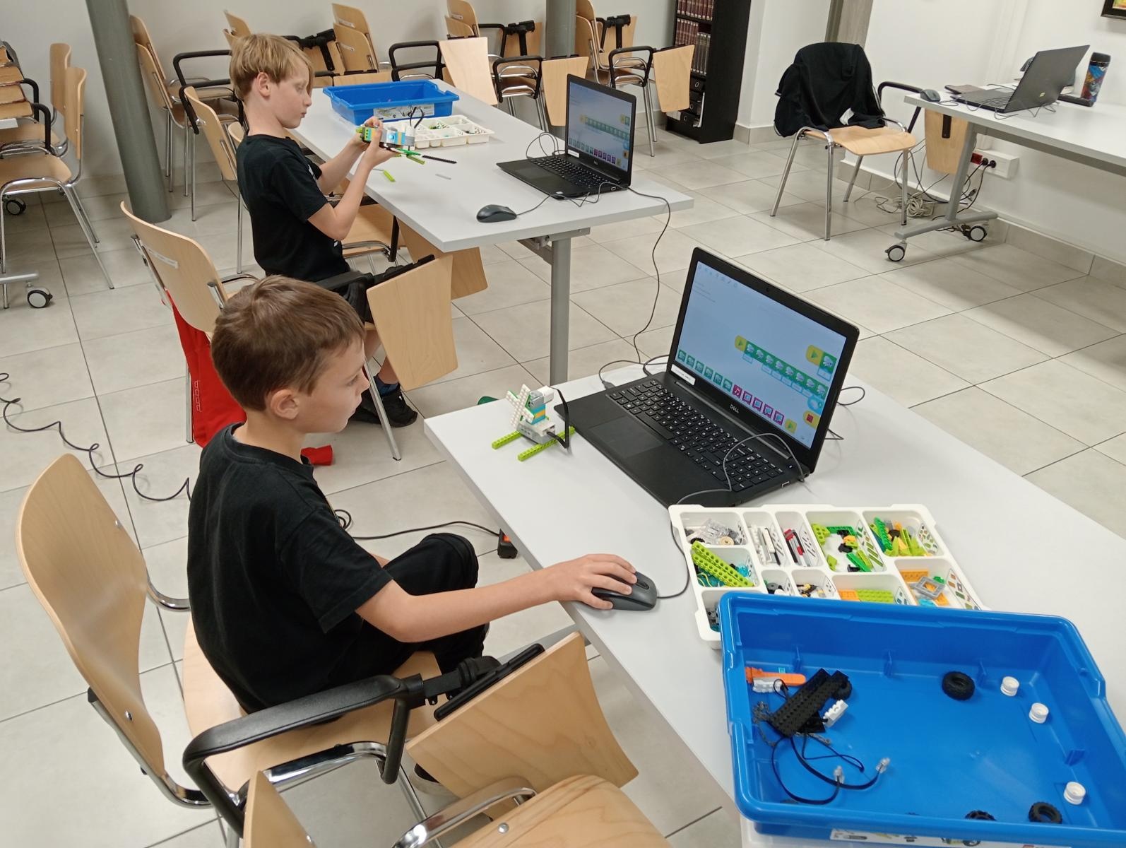 Zdjęcie w galerii na portalu naszraciborz.pl: Jesienią dołącz do bibliotecznych klubów wiadomości z regionu