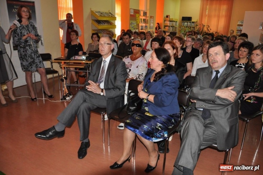 Zdjęcie w galerii na portalu naszraciborz.pl: Zabrakło nocy w bibliotece dla dorosłych wiadomości z regionu