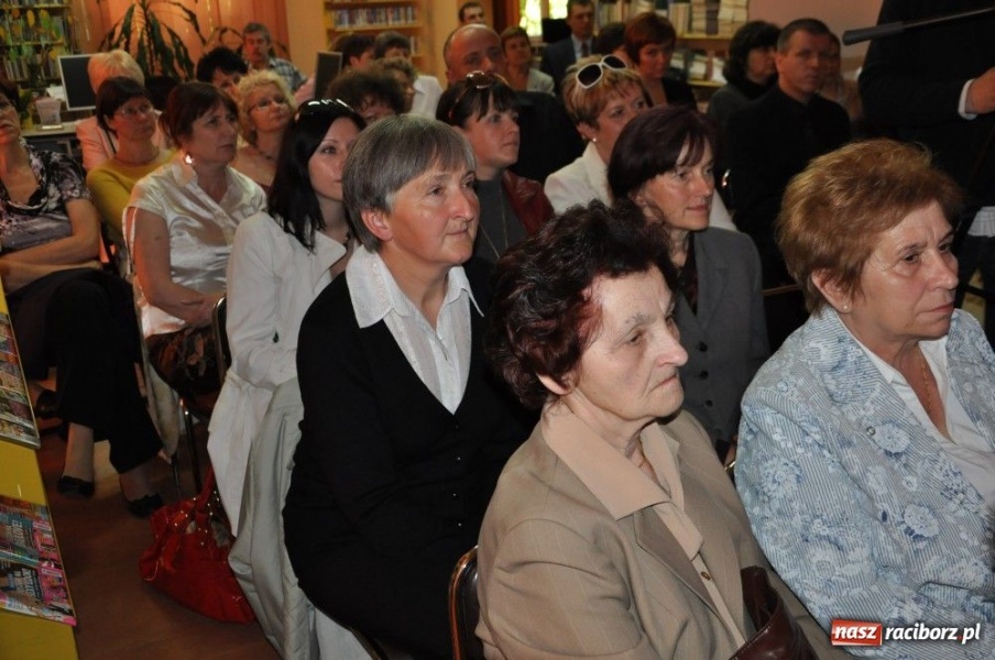 Zdjęcie w galerii na portalu naszraciborz.pl: Zabrakło nocy w bibliotece dla dorosłych wiadomości z regionu