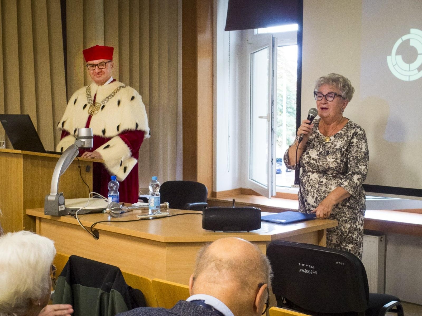 Zdjęcie w galerii na portalu naszraciborz.pl: Raciborscy seniorzy rozpoczęli nowy rok akademicki wiadomości z regionu
