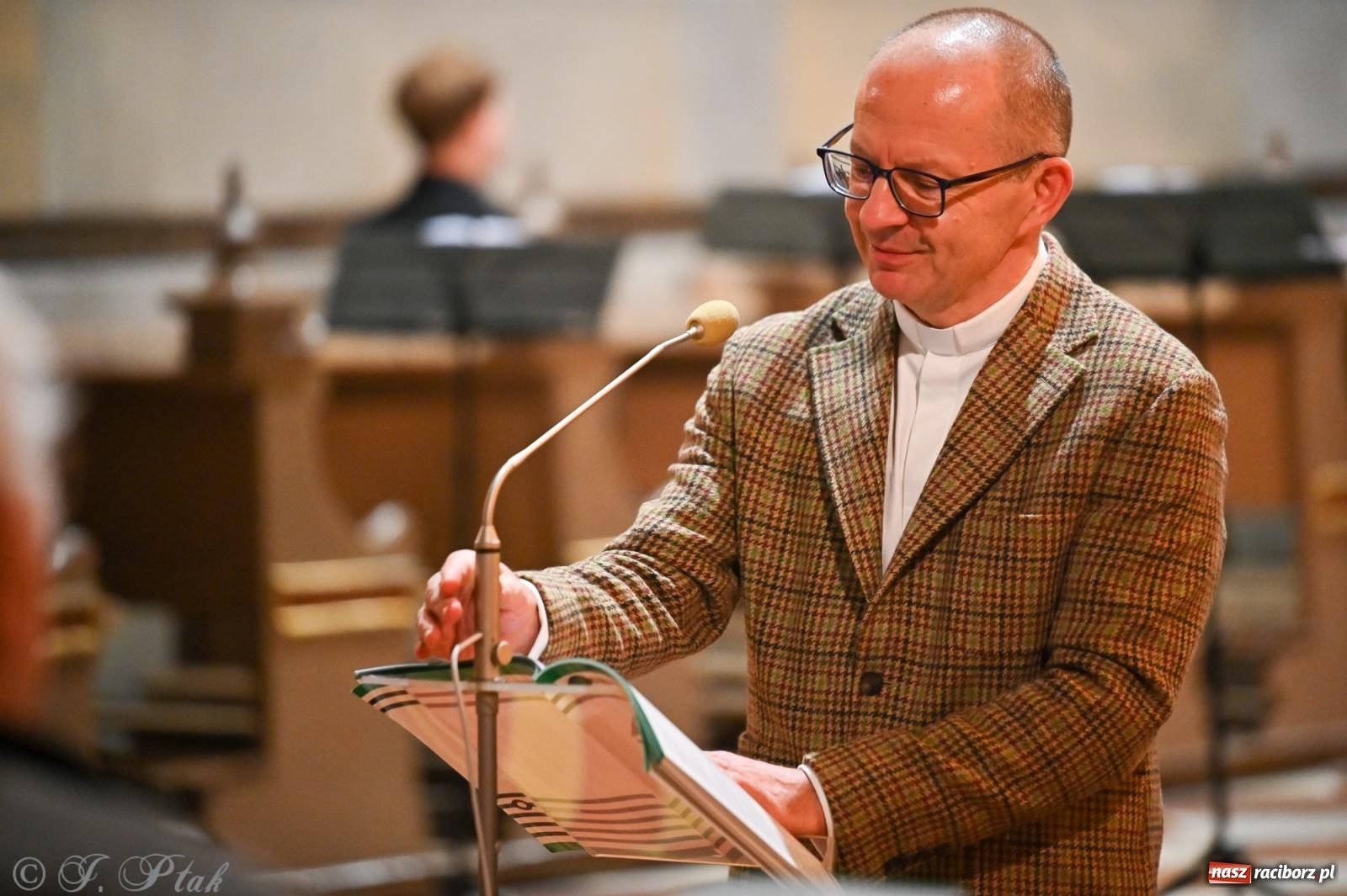 Zdjęcie w galerii na portalu naszraciborz.pl: Chorał gregoriański w raciborskiej farze. Trwa XIX Międzynarodowy Festiwal Twórczości Religijnej wiadomości z regionu