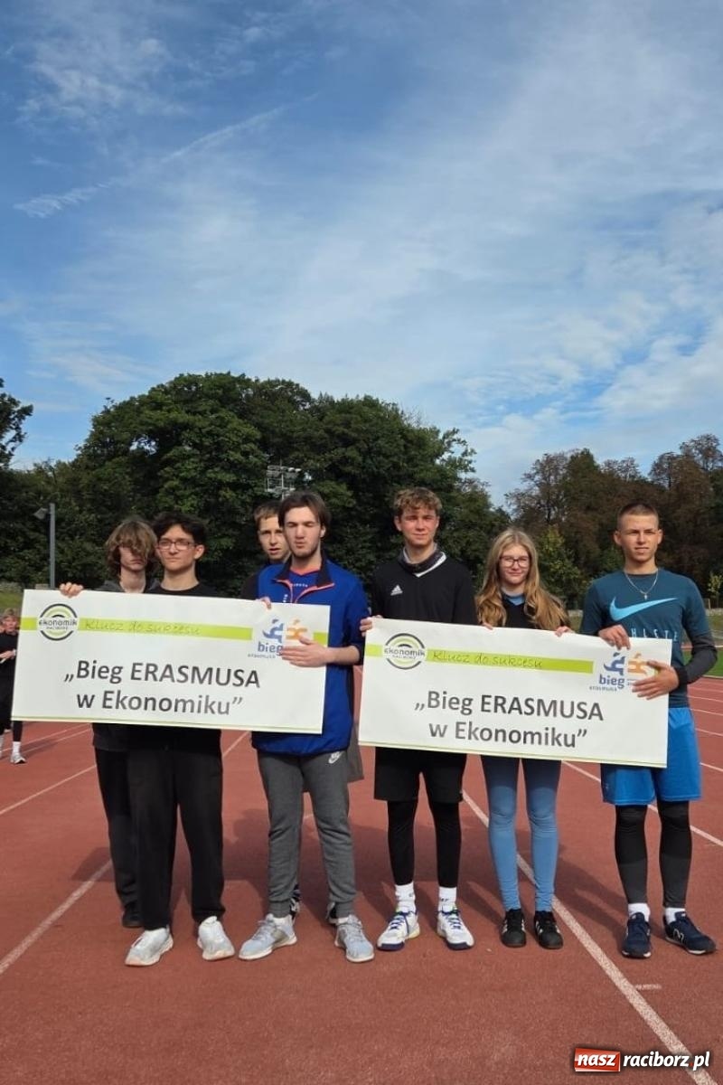 Zdjęcie w galerii na portalu naszraciborz.pl: Ekonomik nie zwalnia tempa – ponad 600 km w Biegu Erasmusa wiadomości z regionu