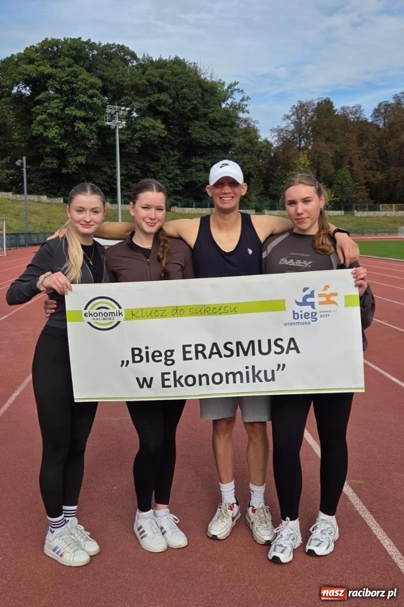 Zdjęcie w galerii na portalu naszraciborz.pl: Ekonomik nie zwalnia tempa – ponad 600 km w Biegu Erasmusa wiadomości z regionu