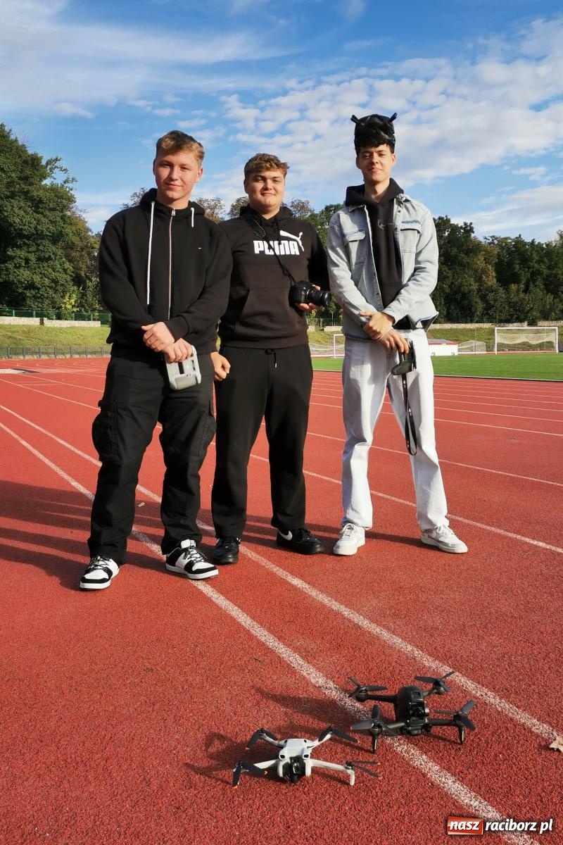 Zdjęcie w galerii na portalu naszraciborz.pl: Ekonomik nie zwalnia tempa – ponad 600 km w Biegu Erasmusa wiadomości z regionu