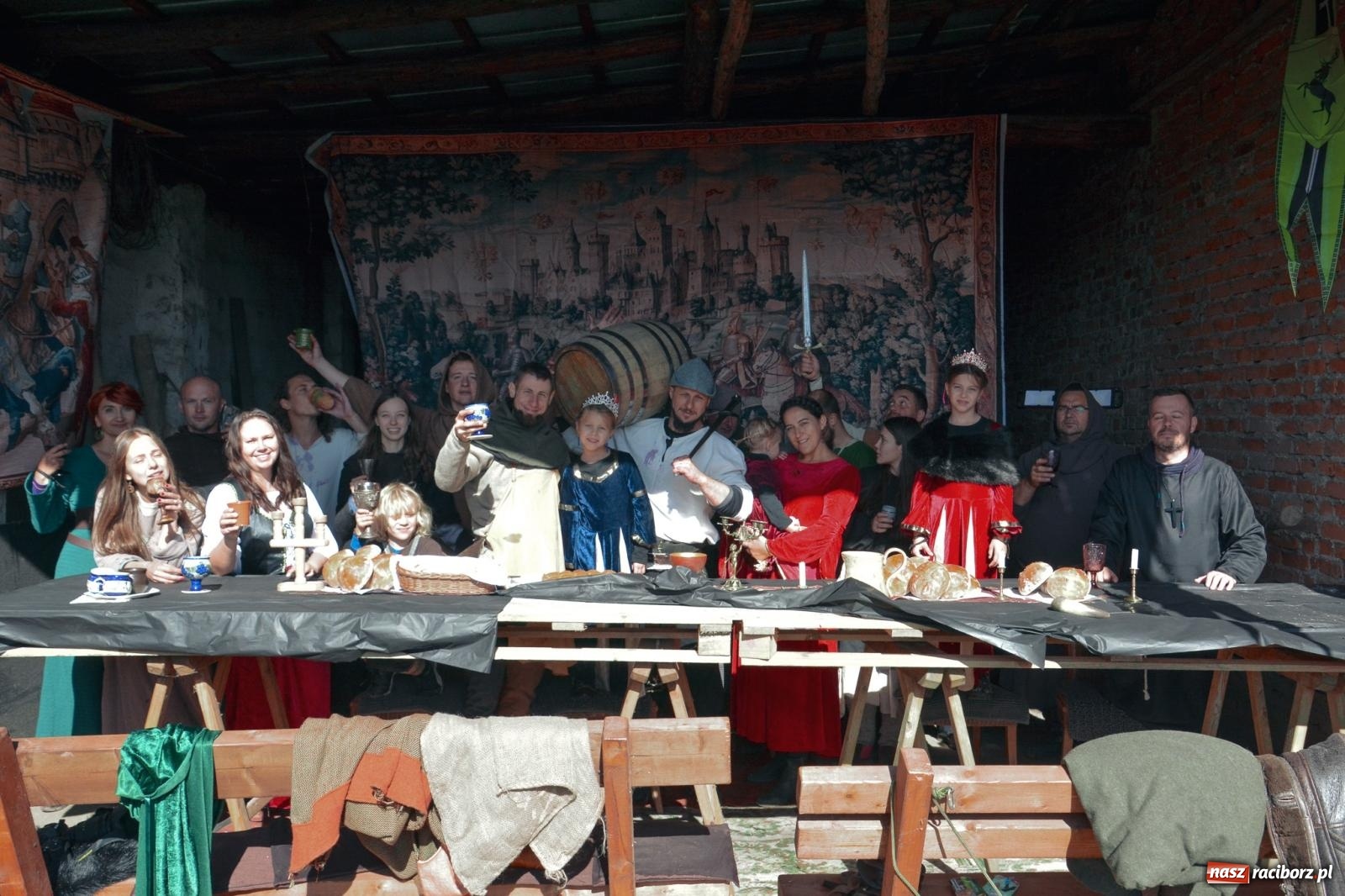 Zdjęcie w galerii na portalu naszraciborz.pl: Niebiosa okazały się łaskawe. Słoneczne winobranie w Trolikówce w Krowiarkach [FOTO i WIDEO] wiadomości z regionu