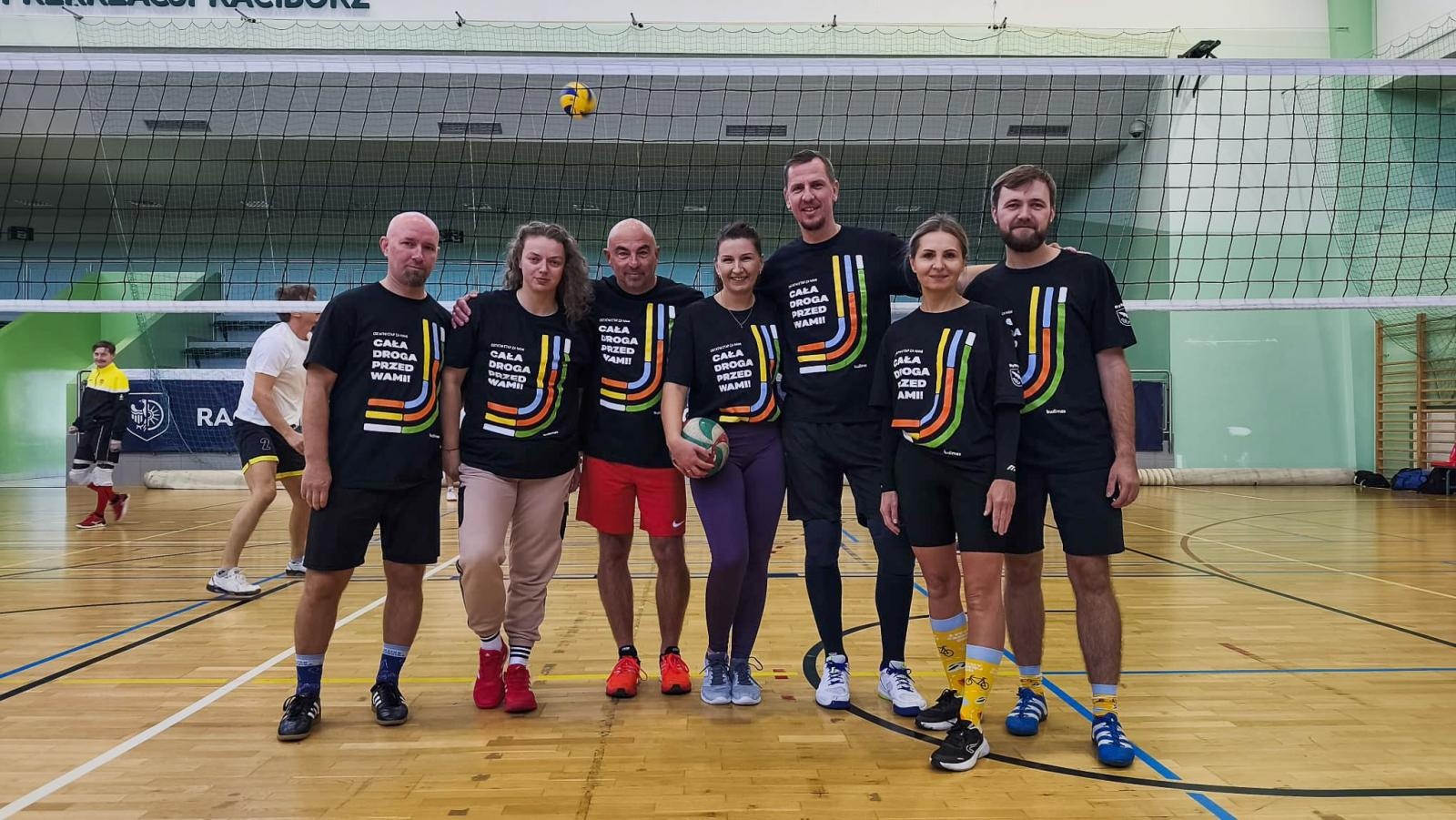 Zdjęcie w galerii na portalu naszraciborz.pl: VI Turniej Siatkówki Samorządowców Subregionu Zachodniego. Racibórz najlepszy na własnym parkiecie wiadomości z regionu