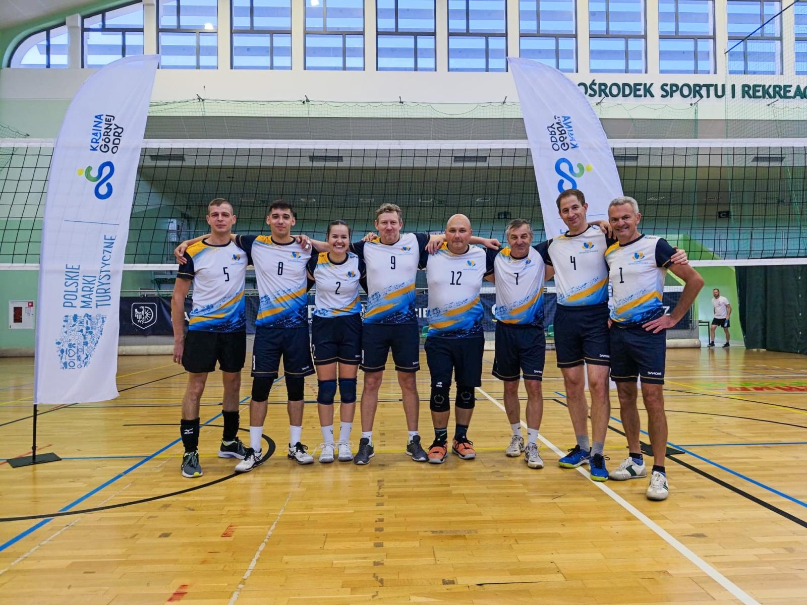 Zdjęcie w galerii na portalu naszraciborz.pl: VI Turniej Siatkówki Samorządowców Subregionu Zachodniego. Racibórz najlepszy na własnym parkiecie wiadomości z regionu