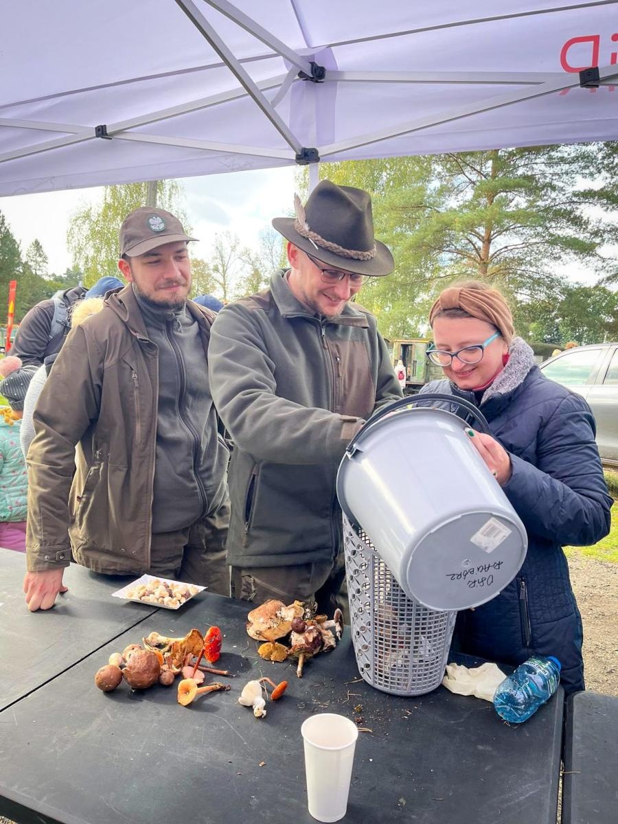 Zdjęcie w galerii na portalu naszraciborz.pl: Ale to było grzybobranie! X zawody w rudzkich lasach wiadomości z regionu