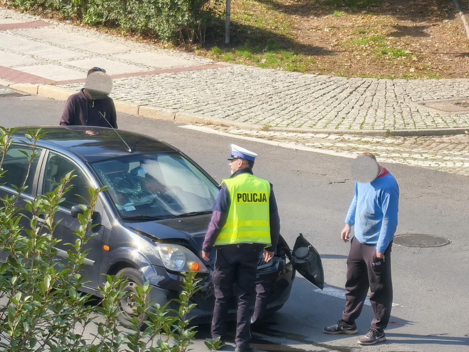 Zdjęcie w galerii na portalu naszraciborz.pl: Dwie kolizje w regionie – sprawcy ukarani mandatami [FOTO] wiadomości z regionu