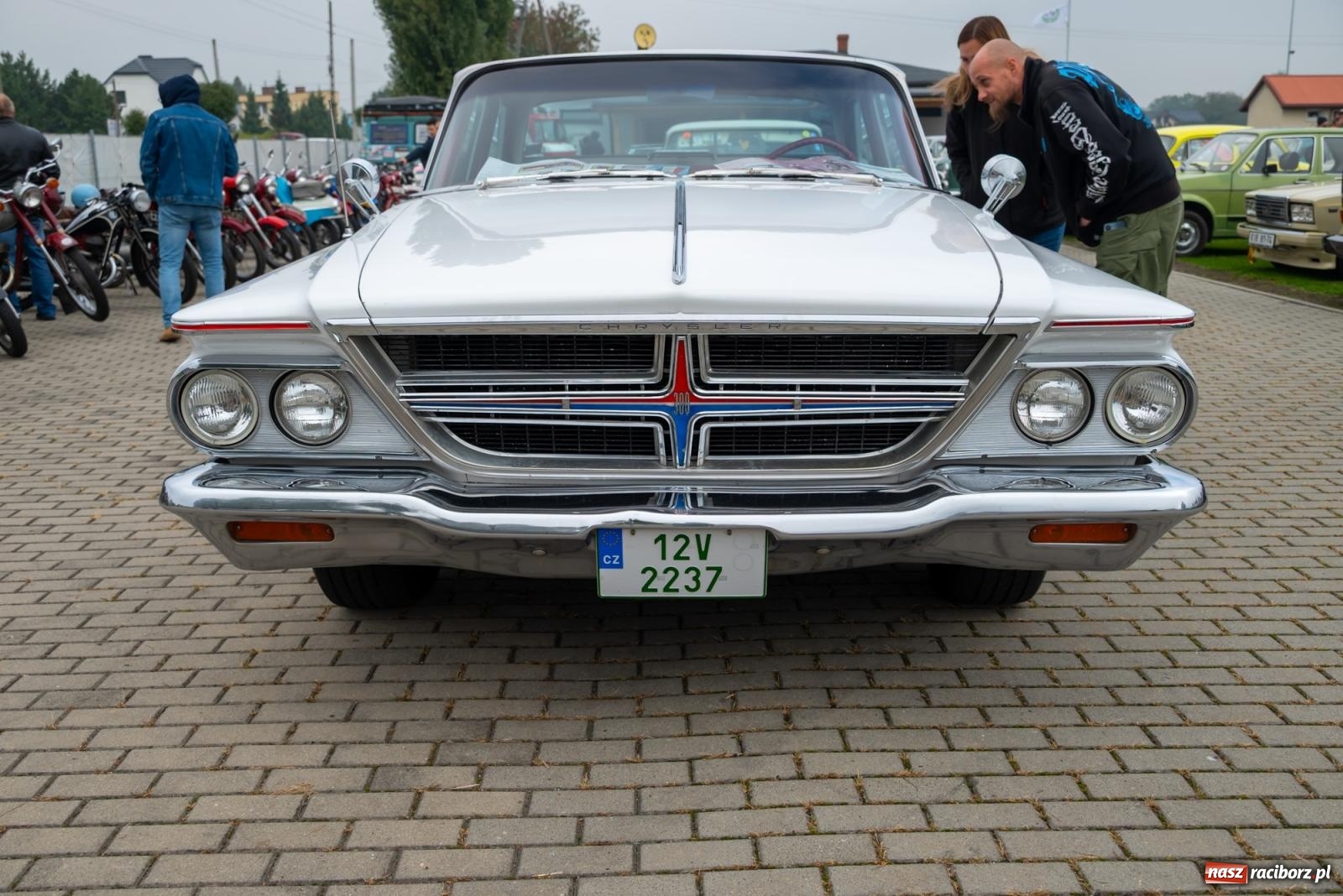 Zdjęcie w galerii na portalu naszraciborz.pl: Jesienny zlot pojazdów zabytkowych w Zabełkowie na zamknięcie sezonu motorowego wiadomości z regionu