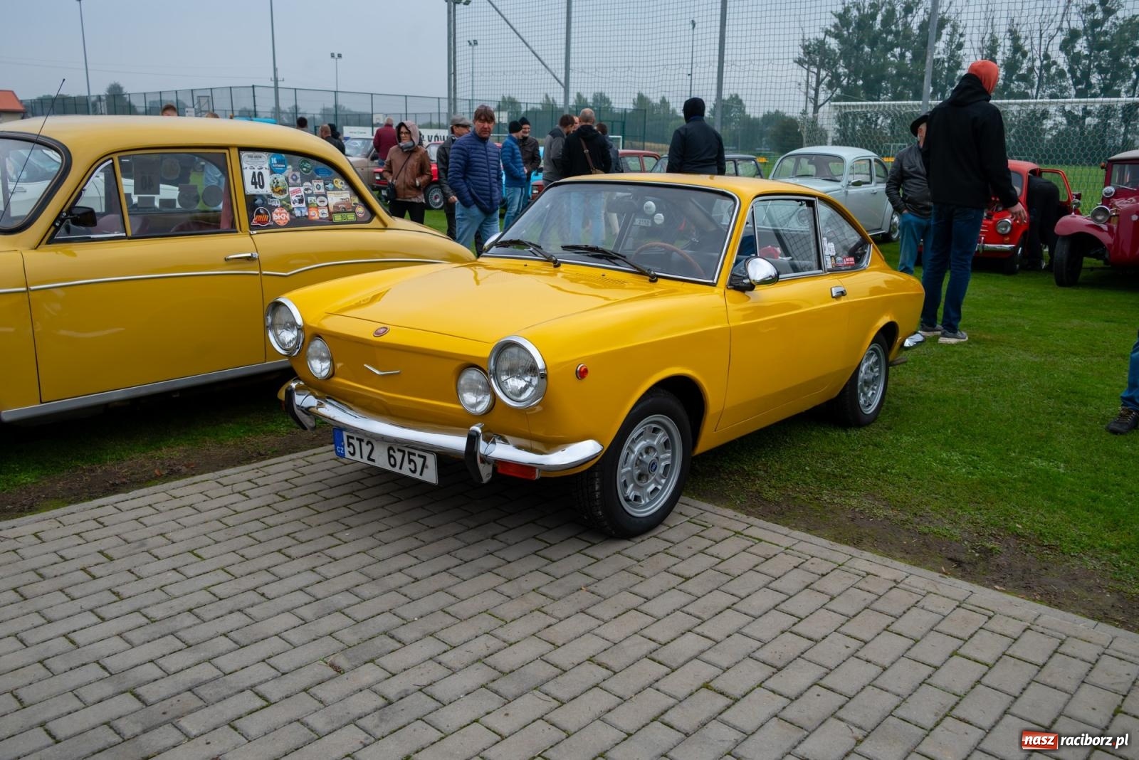 Zdjęcie w galerii na portalu naszraciborz.pl: Jesienny zlot pojazdów zabytkowych w Zabełkowie na zamknięcie sezonu motorowego wiadomości z regionu
