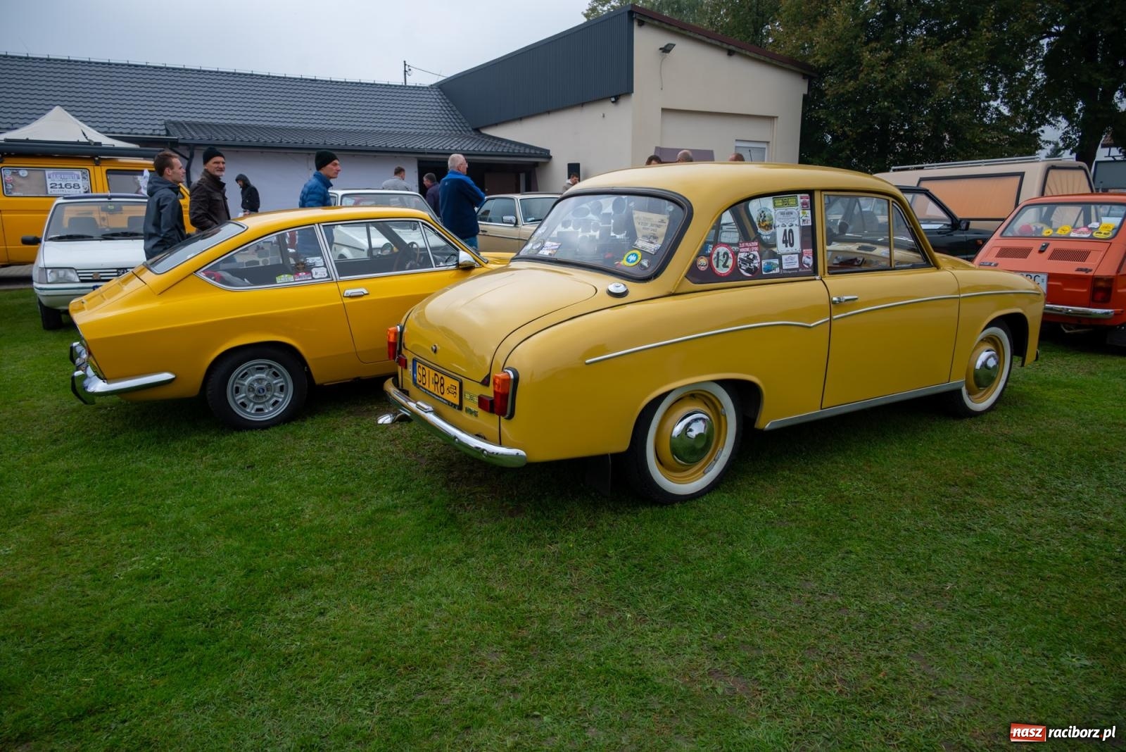 Zdjęcie w galerii na portalu naszraciborz.pl: Jesienny zlot pojazdów zabytkowych w Zabełkowie na zamknięcie sezonu motorowego wiadomości z regionu