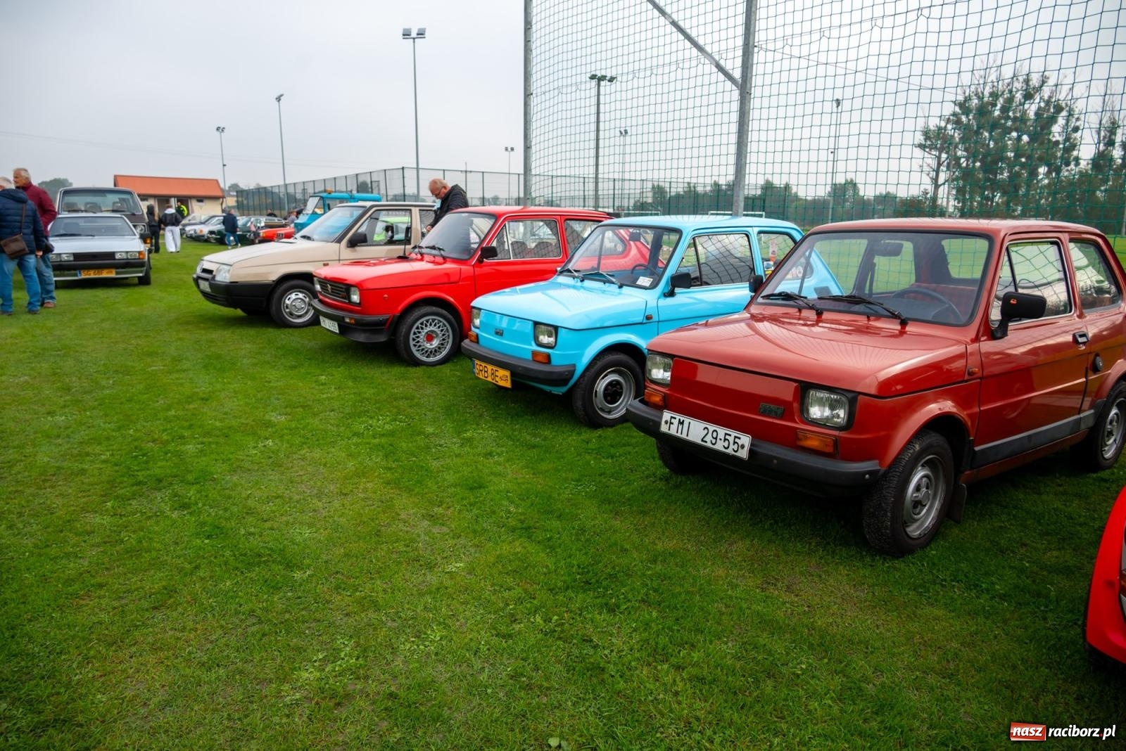 Zdjęcie w galerii na portalu naszraciborz.pl: Jesienny zlot pojazdów zabytkowych w Zabełkowie na zamknięcie sezonu motorowego wiadomości z regionu