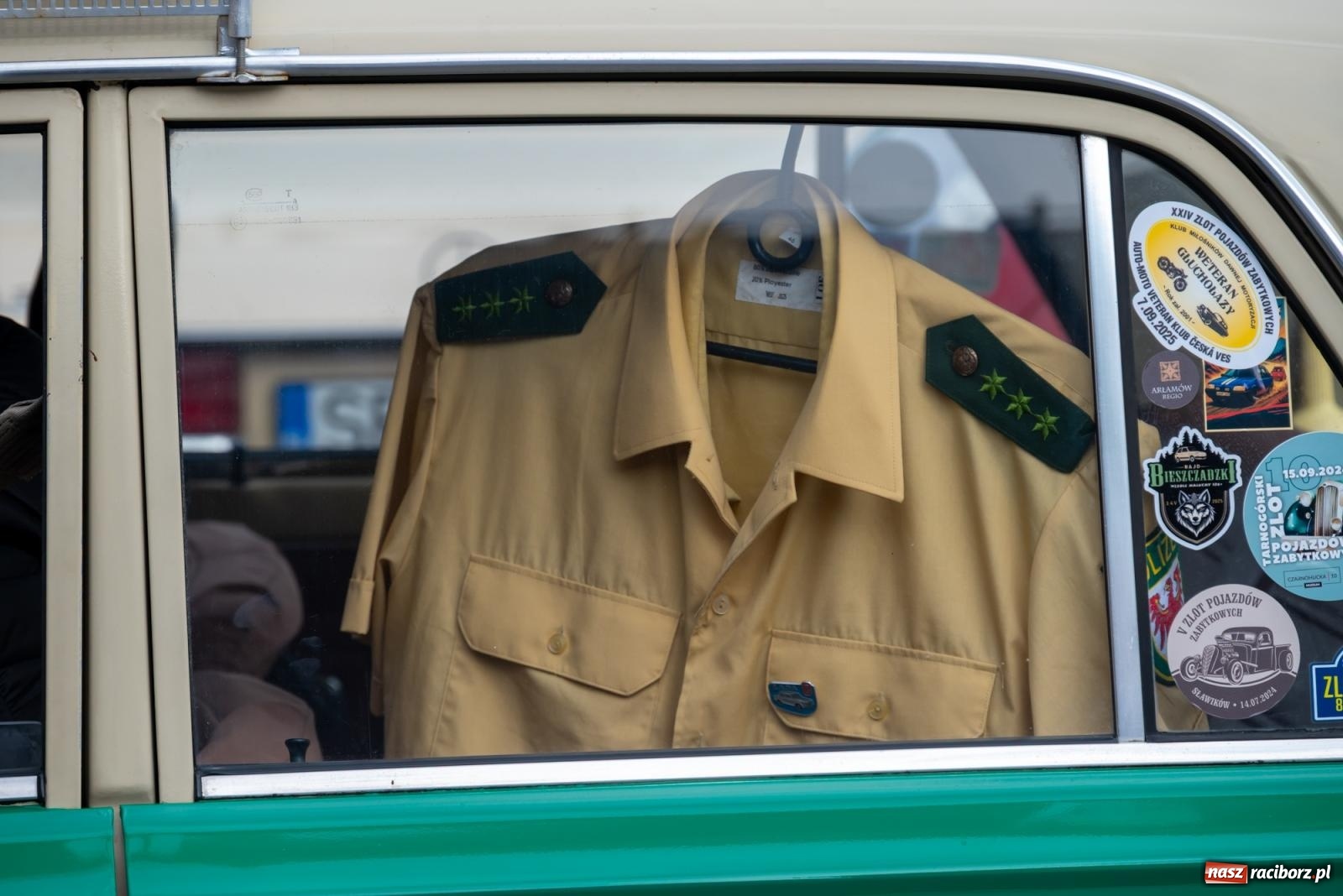 Zdjęcie w galerii na portalu naszraciborz.pl: Jesienny zlot pojazdów zabytkowych w Zabełkowie na zamknięcie sezonu motorowego wiadomości z regionu