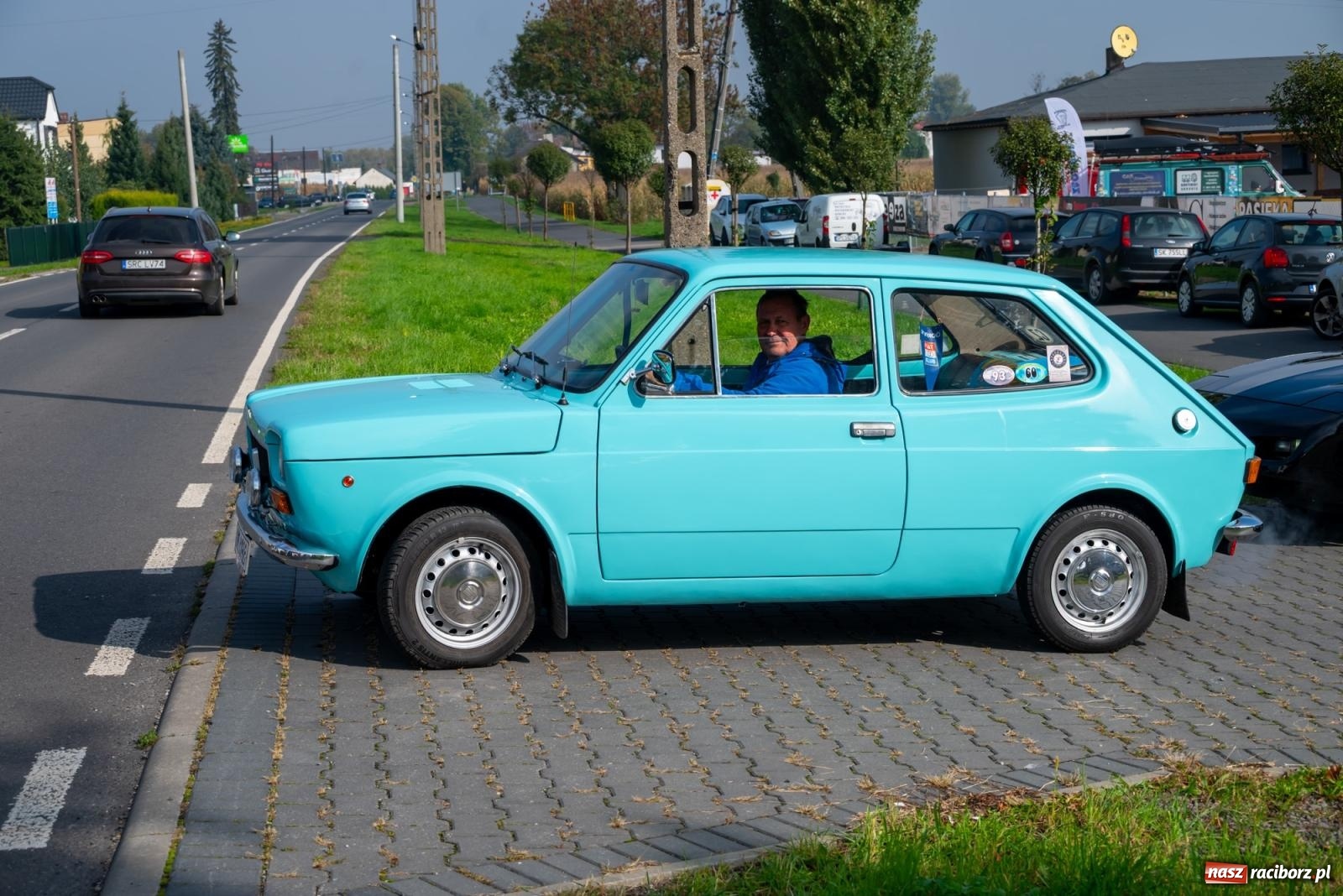 Zdjęcie w galerii na portalu naszraciborz.pl: Jesienny zlot pojazdów zabytkowych w Zabełkowie na zamknięcie sezonu motorowego wiadomości z regionu