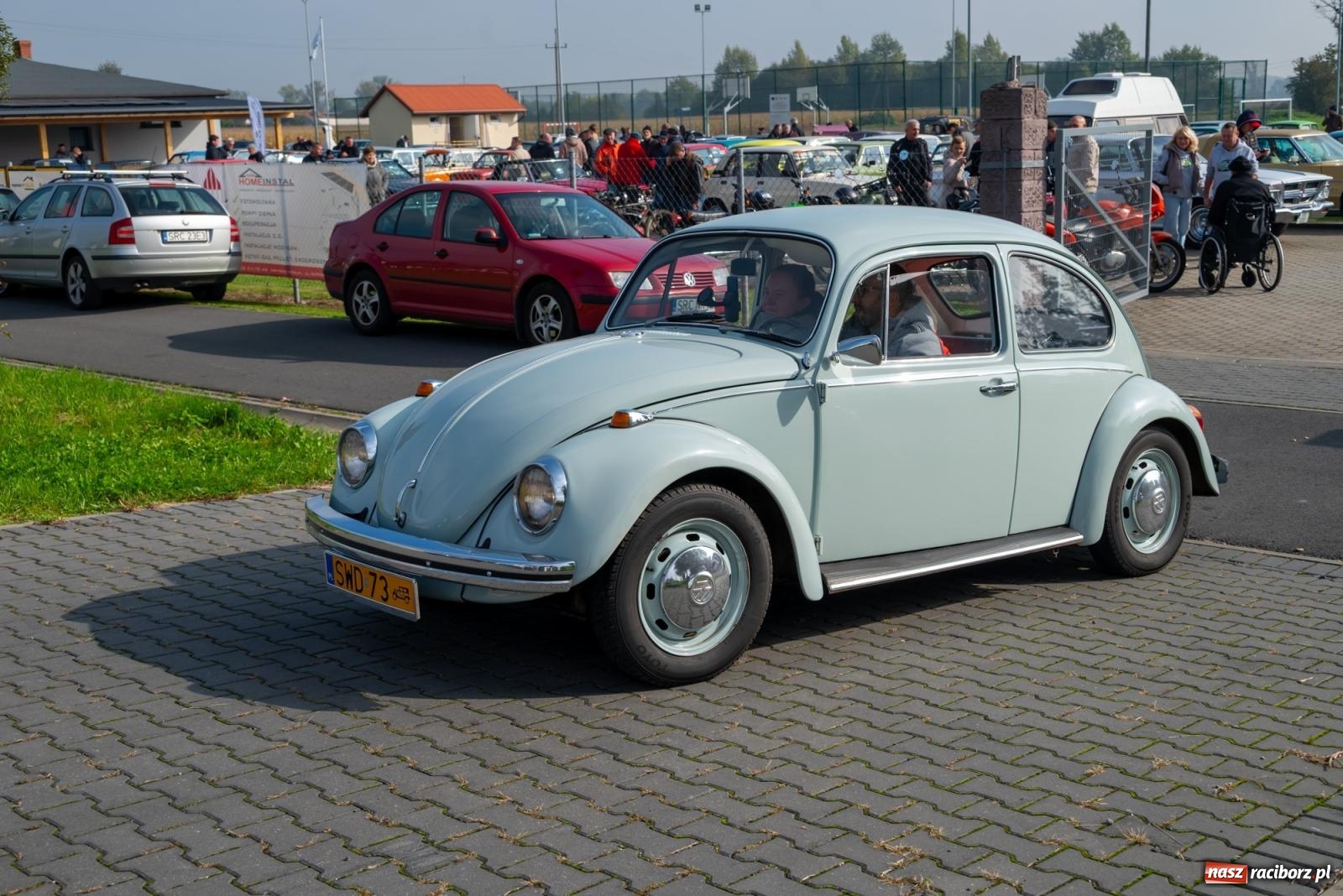 Zdjęcie w galerii na portalu naszraciborz.pl: Jesienny zlot pojazdów zabytkowych w Zabełkowie na zamknięcie sezonu motorowego wiadomości z regionu