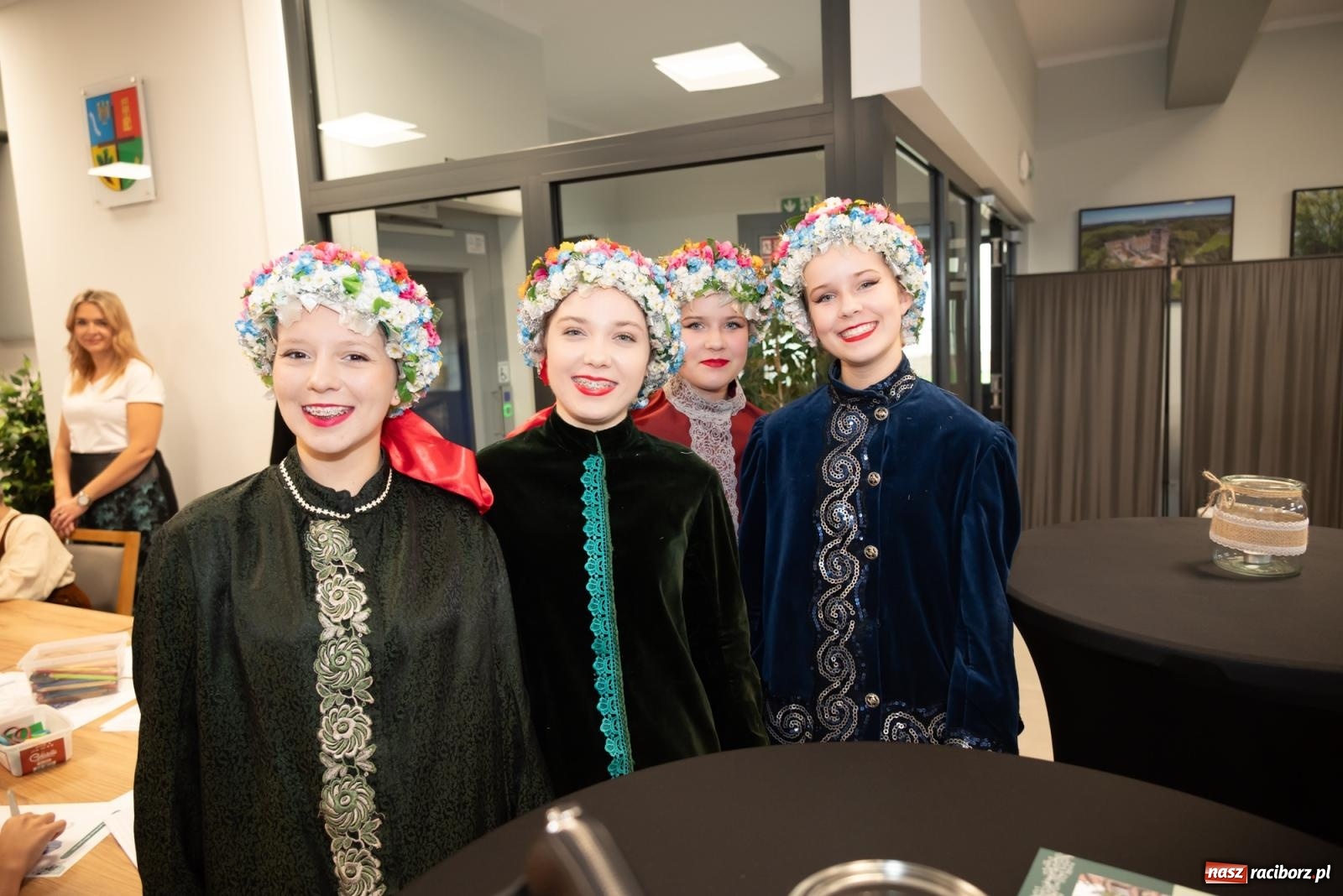 Zdjęcie w galerii na portalu naszraciborz.pl: Śląski strój w nowoczesnym wydaniu. Zakończenie projektu Szykownie ci w mazelonce w Tworkowie wiadomości z regionu