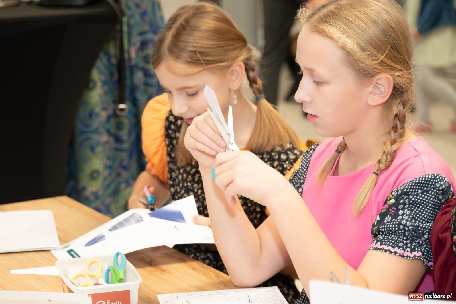 Zdjęcie w galerii na portalu naszraciborz.pl: Śląski strój w nowoczesnym wydaniu. Zakończenie projektu Szykownie ci w mazelonce w Tworkowie wiadomości z regionu