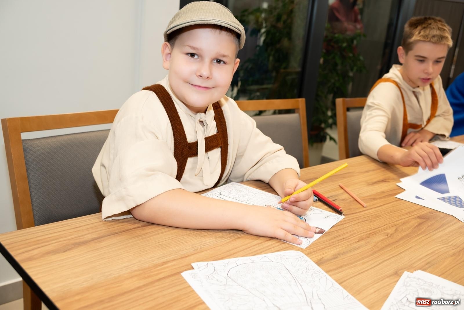 Zdjęcie w galerii na portalu naszraciborz.pl: Śląski strój w nowoczesnym wydaniu. Zakończenie projektu Szykownie ci w mazelonce w Tworkowie wiadomości z regionu