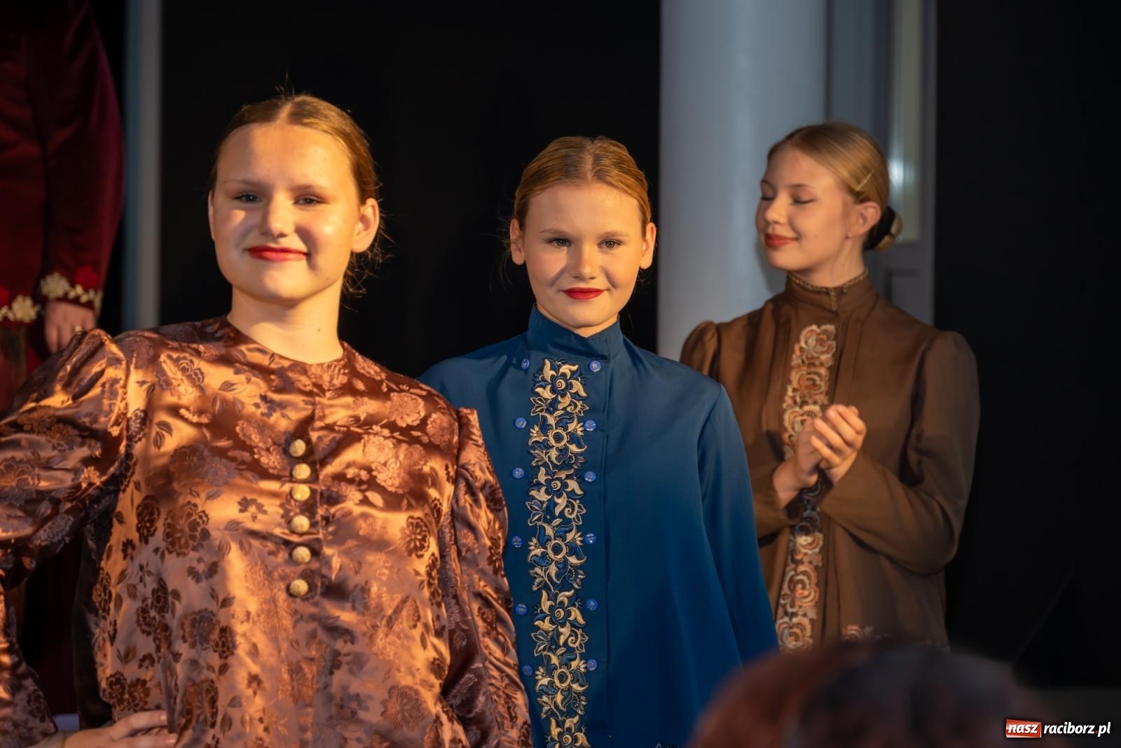 Zdjęcie w galerii na portalu naszraciborz.pl: Śląski strój w nowoczesnym wydaniu. Zakończenie projektu Szykownie ci w mazelonce w Tworkowie wiadomości z regionu