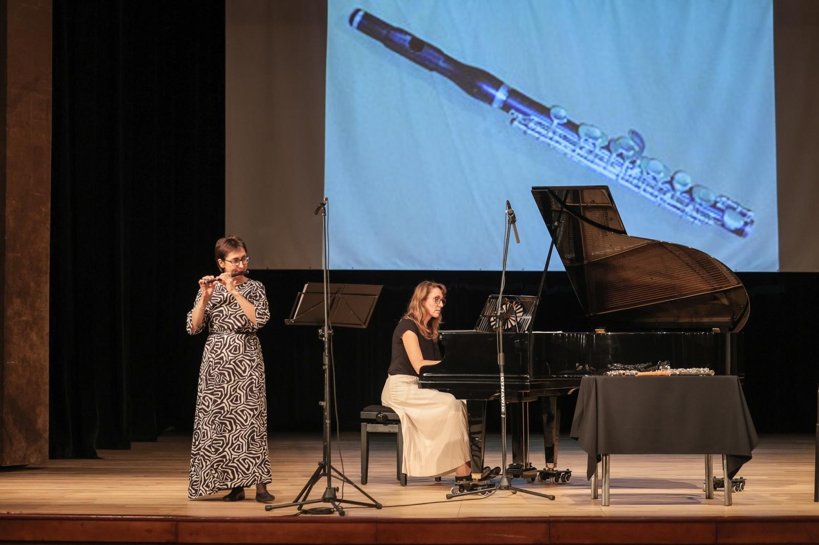 Zdjęcie w galerii na portalu naszraciborz.pl: Flet zainaugurował nowy rok koncertów umuzykalniających w RCK. W tym sezonie poznajemy instrumenty dęte wiadomości z regionu