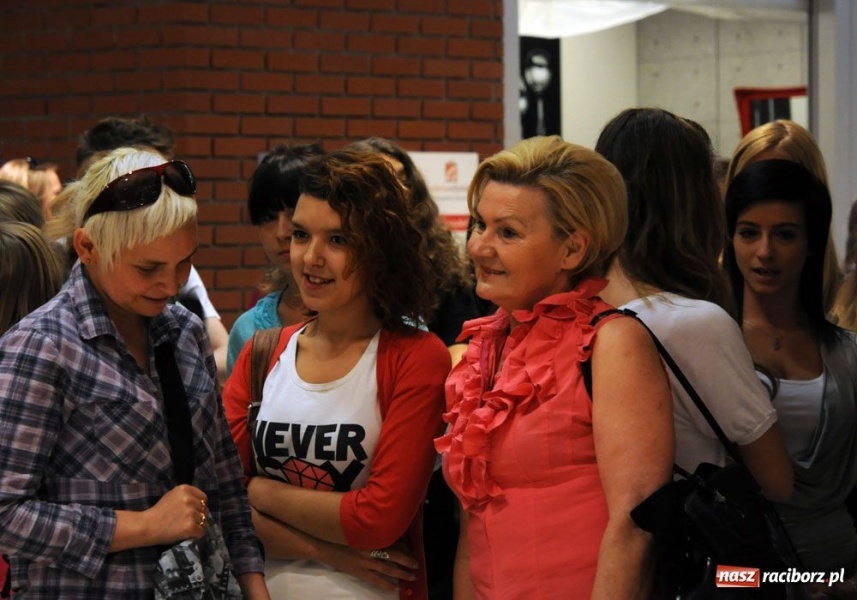 Zdjęcie w galerii na portalu naszraciborz.pl: W Młyńskiej odbył się casting wiadomości z regionu