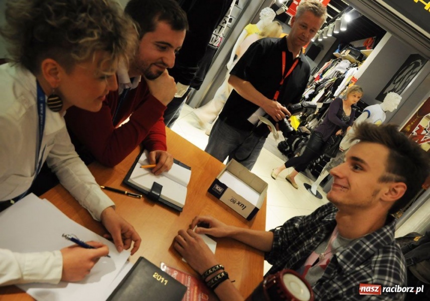 Zdjęcie w galerii na portalu naszraciborz.pl: W Młyńskiej odbył się casting wiadomości z regionu