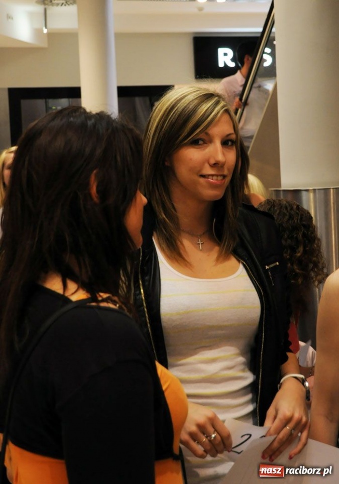 Zdjęcie w galerii na portalu naszraciborz.pl: W Młyńskiej odbył się casting wiadomości z regionu