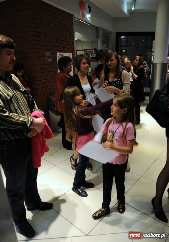 Zdjęcie w galerii na portalu naszraciborz.pl: W Młyńskiej odbył się casting wiadomości z regionu